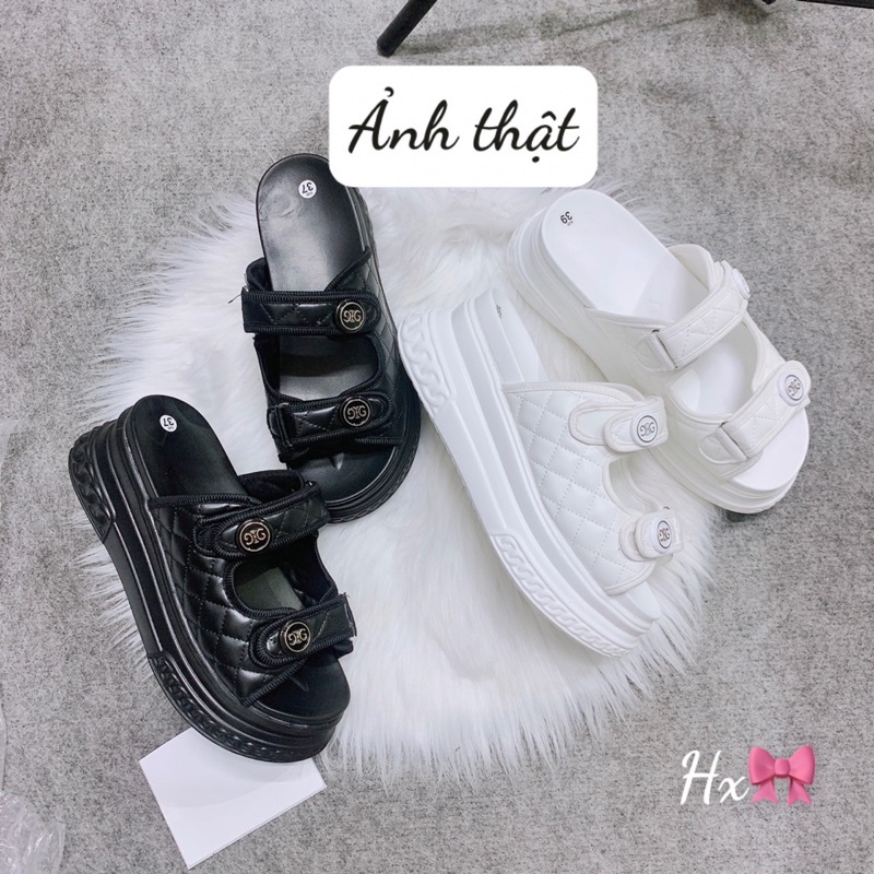 Dép lê 7CM xuồng nâng đế cực xinh đế bánh mì. Mẫu Siêu HOT Chất Da Xin  Nhẹ Cao Cấp Chắc Chắn 2 Màu Trắng Và Đen