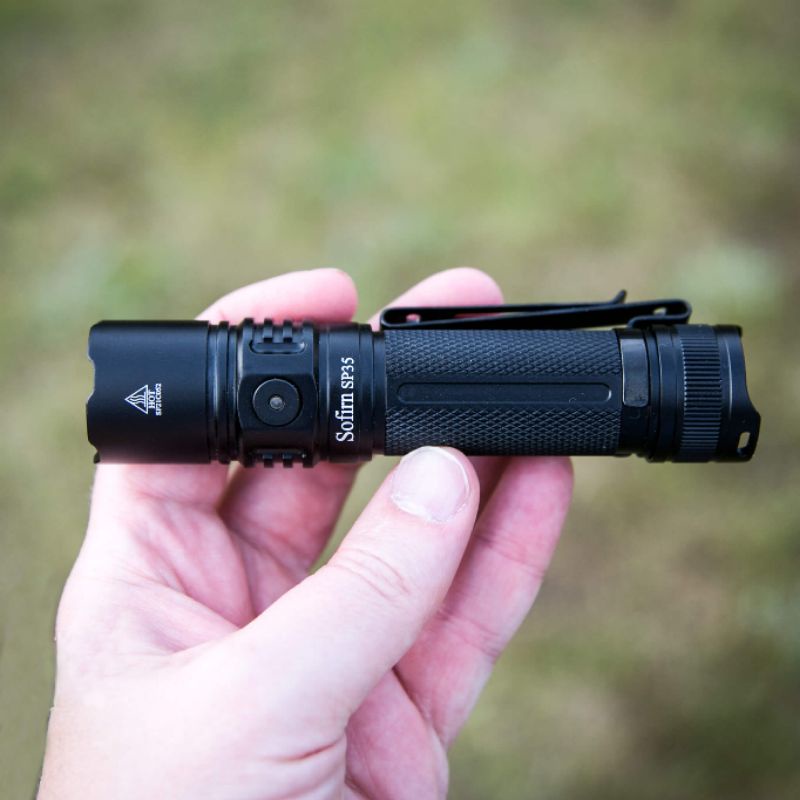 Đèn pin Sofirn SP35 SST40 2200lumen clip 2 chiều sạc thân USB-C strobe pin 21700