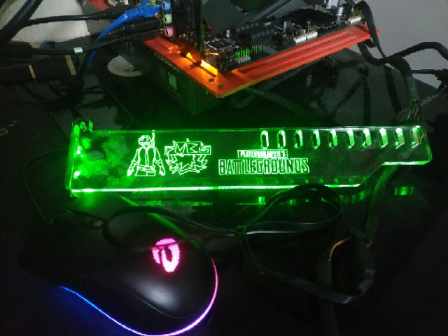 Giá đỡ vga có led . xài nguồn sata 5v | BigBuy360 - bigbuy360.vn