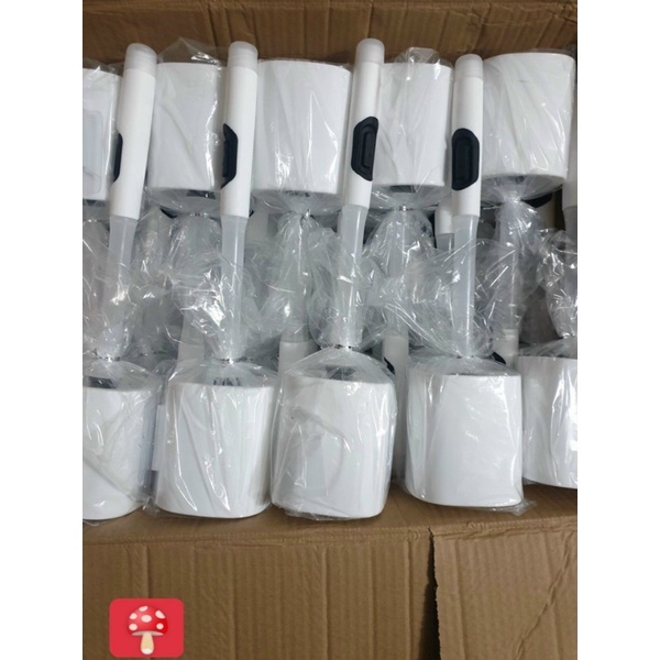 Cọ bồn cầu toilet tiện ích.