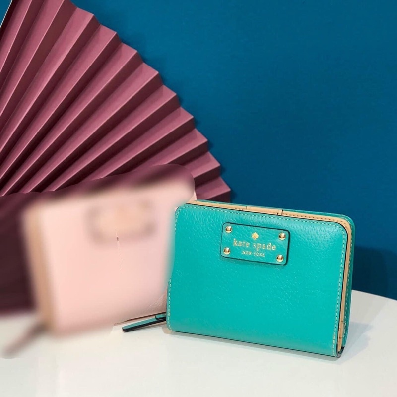 TNS-Ví ngắn cầm tay có ngăn tiền dài Kate spade-chất da mềm xịn sò-tone màu sáng