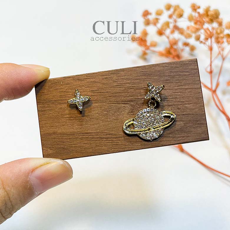 Khuyên tai, Bông tai hình vũ trụ đính đá, thiết kế bất đối xứng độc đáo HT626 - Culi accessories