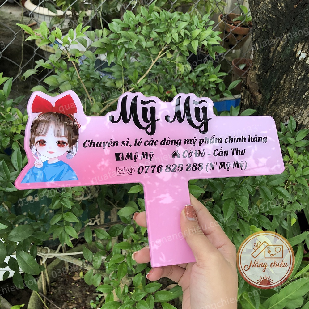 Mẫu biển mica tay cầm ghép hình cô gái dễ thương - Dành cho các shop bán mỹ phẩm online - Thiết kế theo yêu cầu