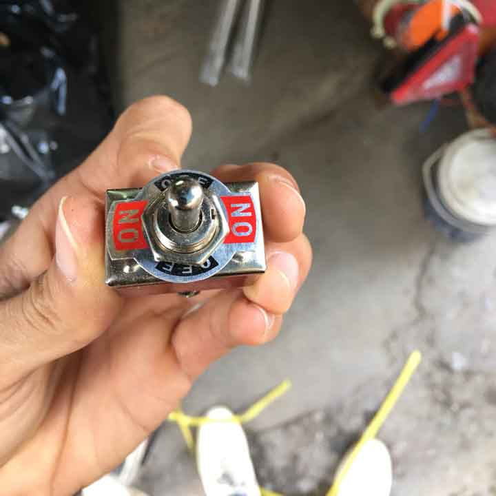 Công Tắc Gạt On-Off Đảo Chiều, Công Tắc 6 Chân