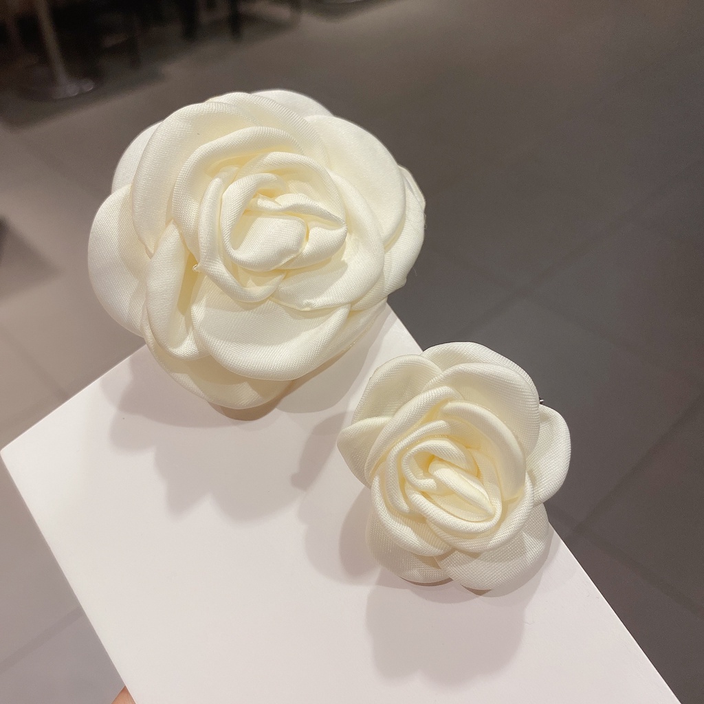 2021 New Beige Camellia Hairpin French Hair Band Fragrant Wind Rose Fresh Fairy Bride Hair Accessories Hairpin
