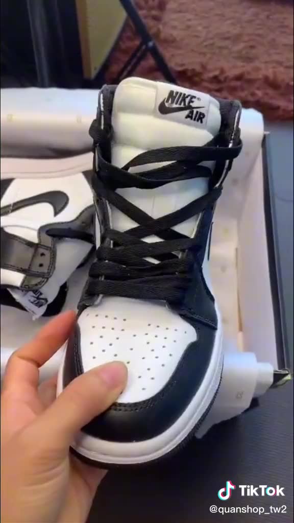 Giày 𝐉𝐨𝐫𝐝𝐚𝐧 Đen Trắng Cổ Cao - Sneaker Unisex Nam Nữ Hàng cao cấp bản Trung hottrend 2023 (Full box + Bill) | BigBuy360 - bigbuy360.vn