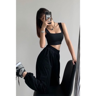 Áo Croptop Cổ Vuông Cá Tính
