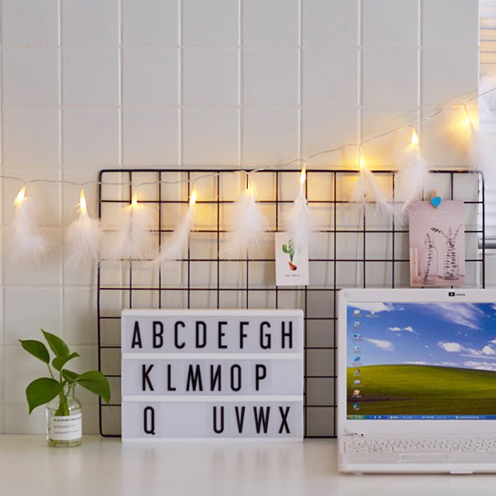 Dây đèn led phối lông vũ trang trí lãng mạn