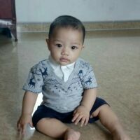 Body đùi bé trai QC
