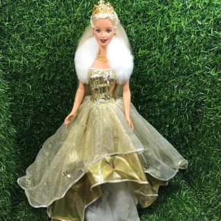 Búp bê barbie chính hãng đã qua sử dụng