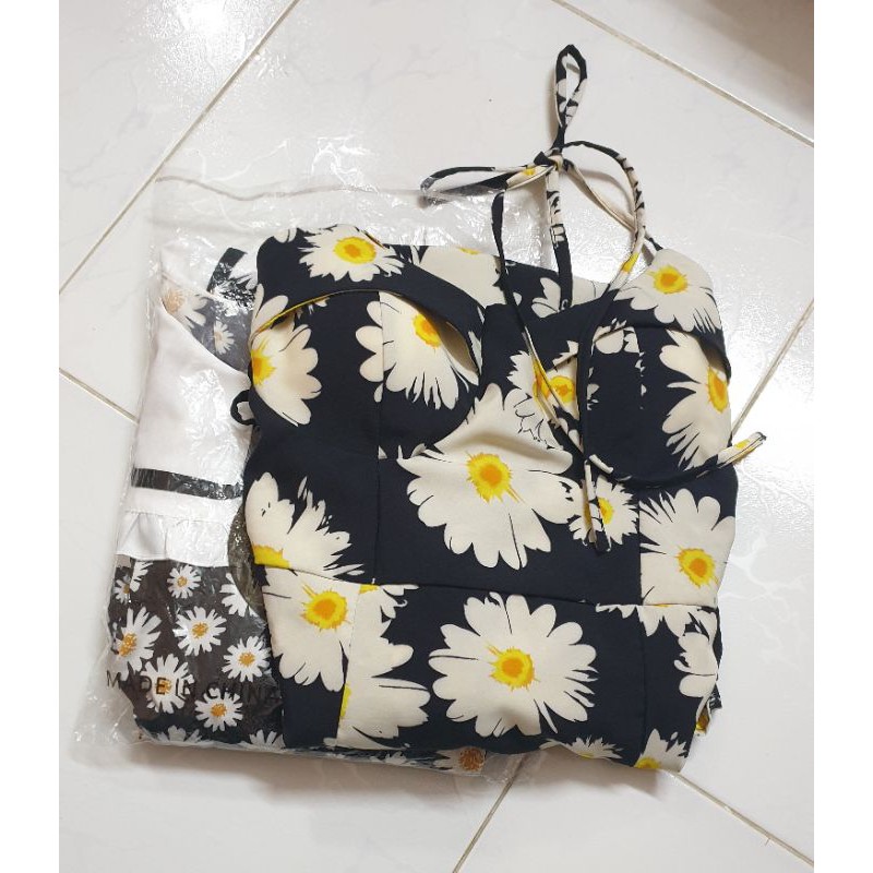 Combo set váy hoa cúc đen