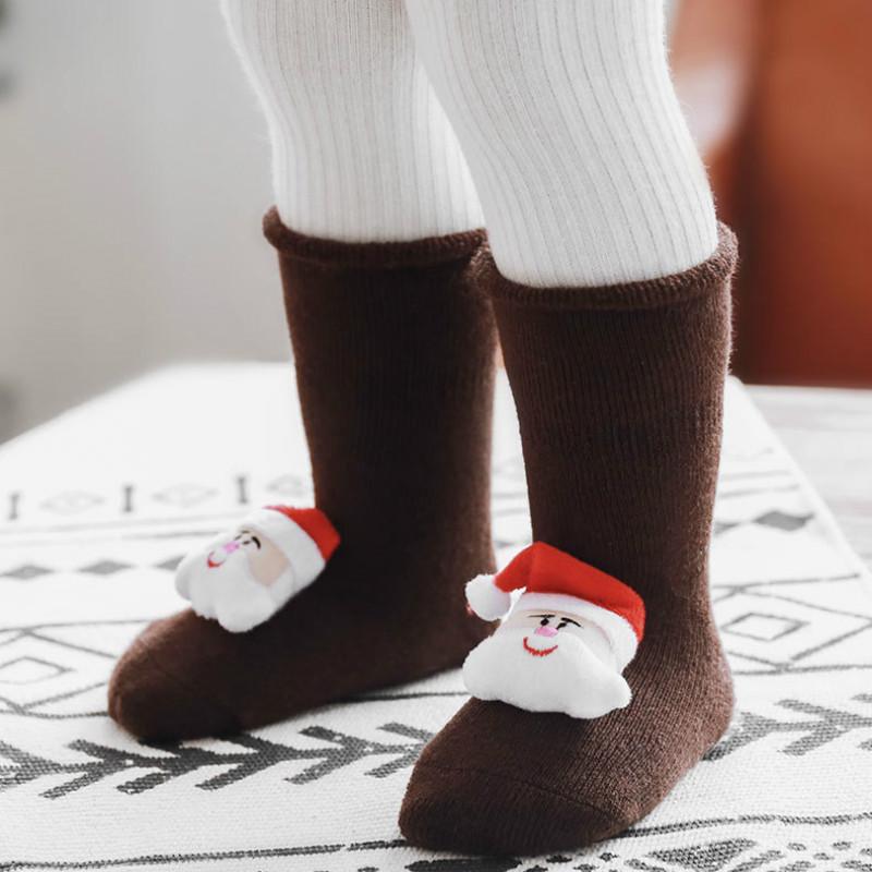 Vớ cotton giữ ấm chống trượt họa tiết ông già noel dễ thương dành cho bé 0-3 tuổi