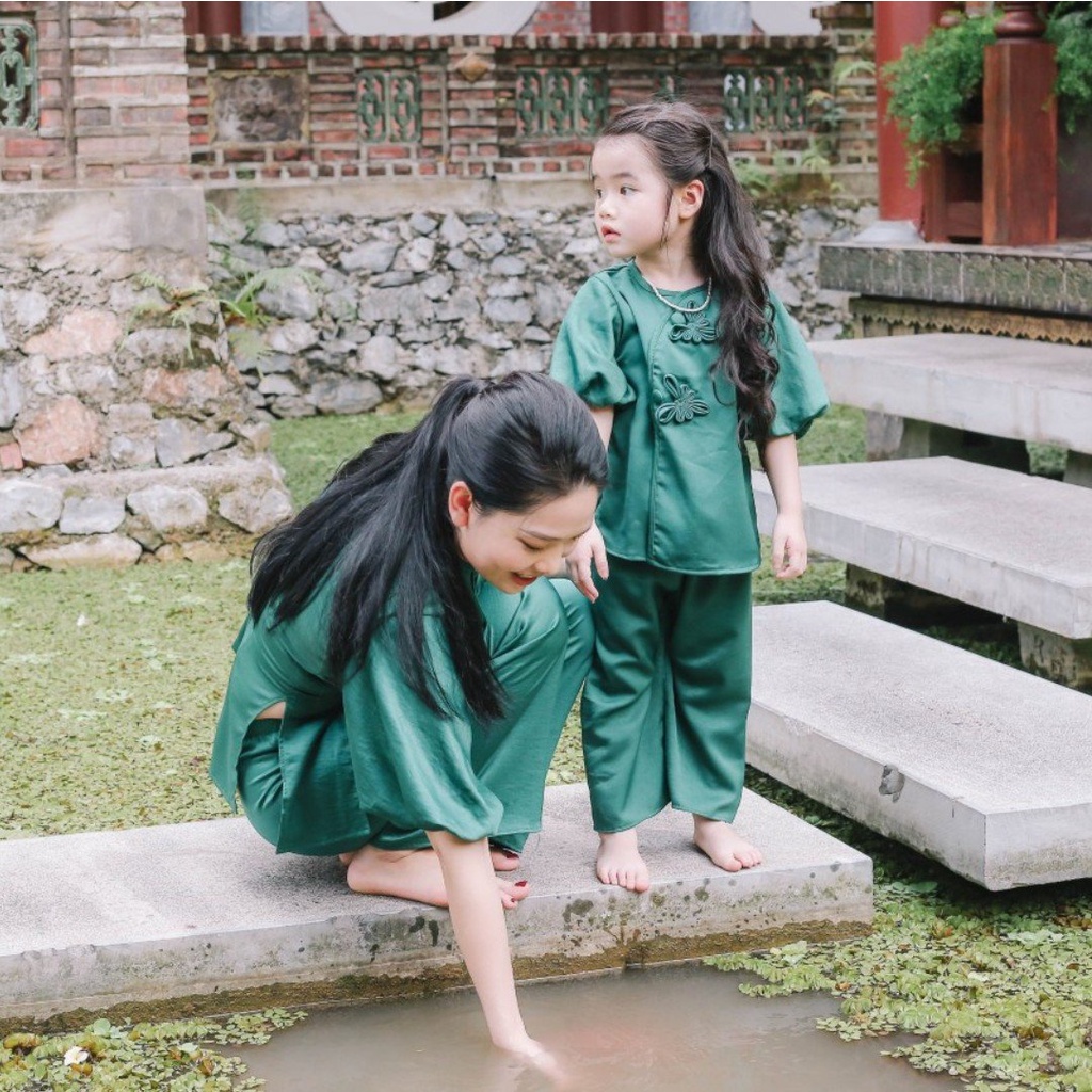 Đồ lam đi chùa bé gái - Bộ Đi Lễ Chùa Cao Cấp Trang Nhã Vải Tuyết Nhung Nút Tàu Tay Phồng - BÉ-AL027