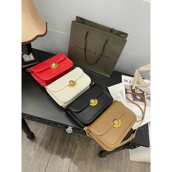 sale Túi xách đeo chéo khoá tròn pero size 22(hàng qc l1)