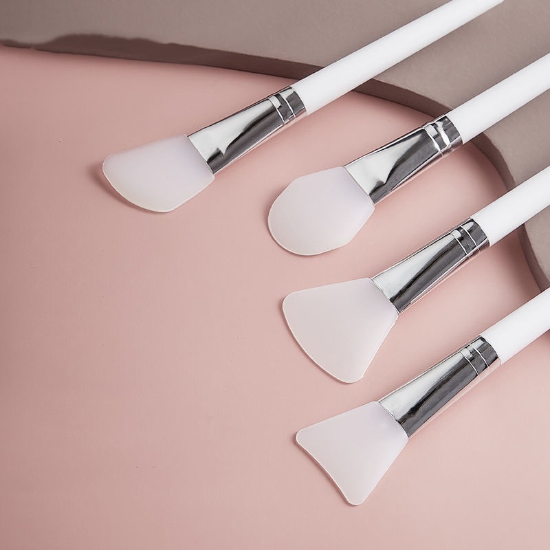 Cọ quét mặt nạ Silicone màu trắng với 4 kiểu dáng dễ dàng lựa chọn mã HP15