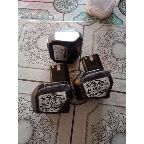 Vỏ pin chot Hitachi 14,4v