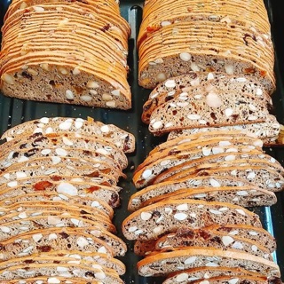 Biscotti NGUYÊN CÁM thương hiệu Xôm Xốp