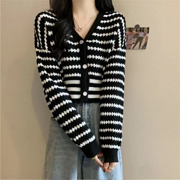 Áo Khoác Cardigan Dệt Kim Cổ Chữ V Họa Tiết Kẻ Sọc Thời Trang Mùa Thu Mới Cho Nữ