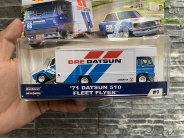 Hot Wheels - 1971 Datsun 510 Transport - xe mô hình tỉ lệ 1/64