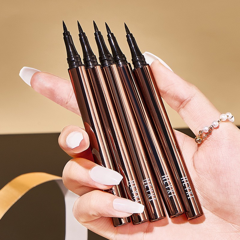 Heyxi bút kẻ mắt không thắm nước 0,6ml HBKM