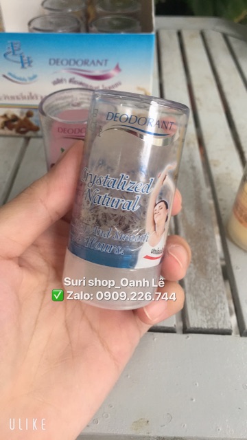 Lăn nách khử mùi đá khoáng Deodorant Thái Lan.