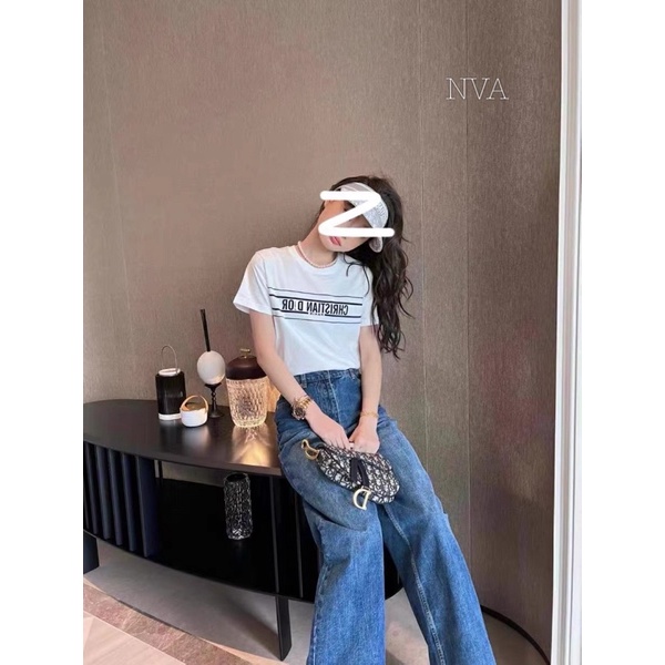 Áo phông Christan Đi o in ngang ngực TH6