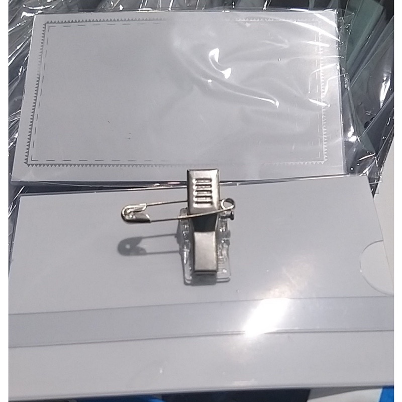 Thẻ cài ngực Sakura