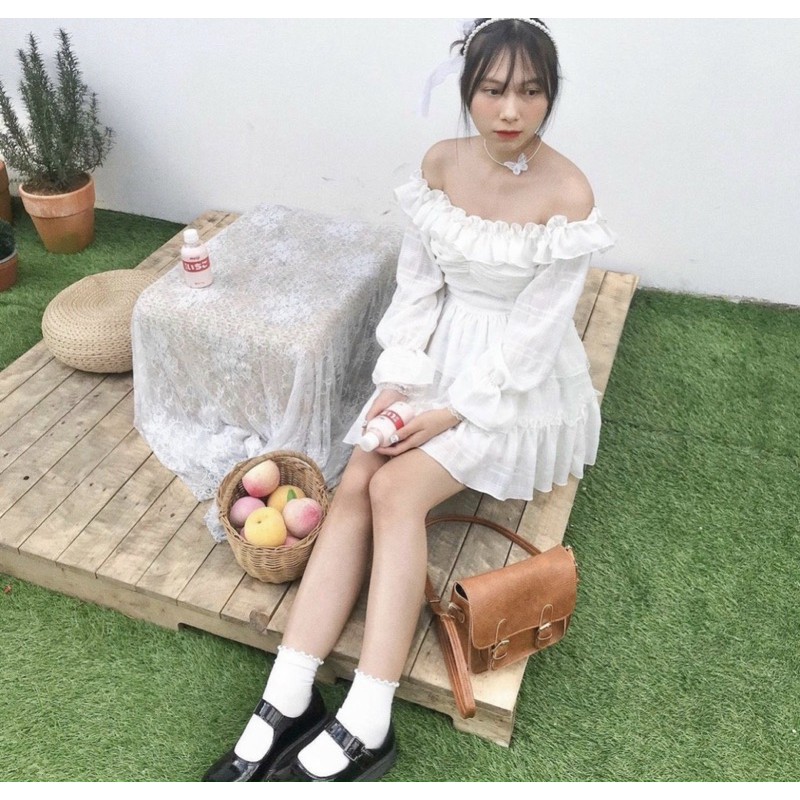 ĐẦM BÈO NHÍU NGỰC TRẮNG