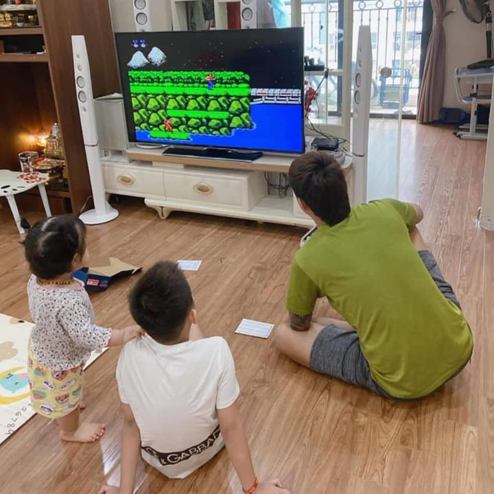 Chơi Game trên Mọi TV Thông Dụng Với Bộ Máy Chơi Game Sẵn 600 2 Tay Cầm Dây Dài Hình Ảnh Nét Căng HD