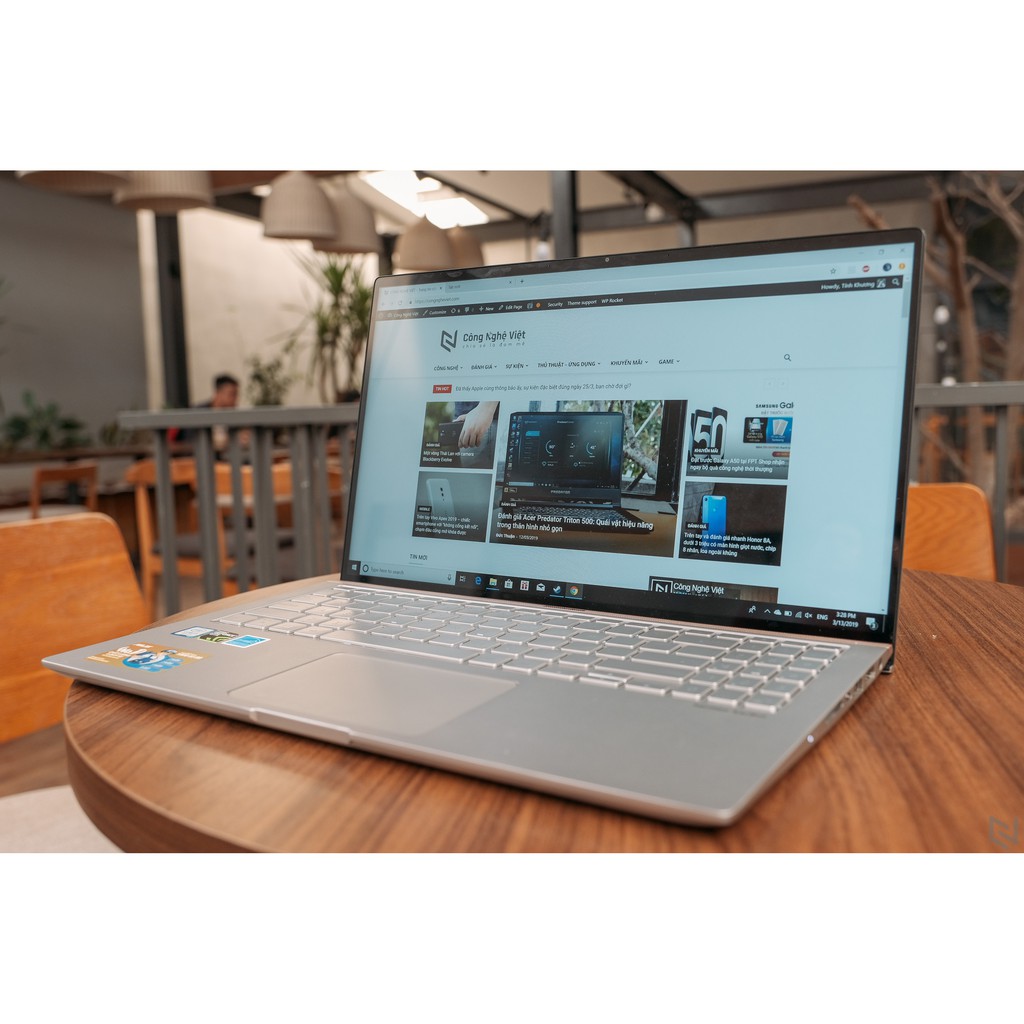 Máy tính Asus ZenBook 15 UX533FD (Core i5-8265U 8CPU, DDR4 8GB, SSD 256GB, GeForce GTX 1050 Max-Q, MH 15.6' FHD) | BigBuy360 - bigbuy360.vn