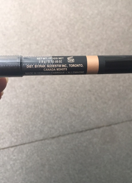 Phấn mắt dạng bút chì Nudestix Magnetic Luminous Eye Color màu Gilt  - Germany