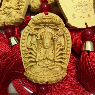 DÂY TREO XE HƠI GỖ HOÀNG DƯƠNG CHO NGƯỜI TUỔI TÝ