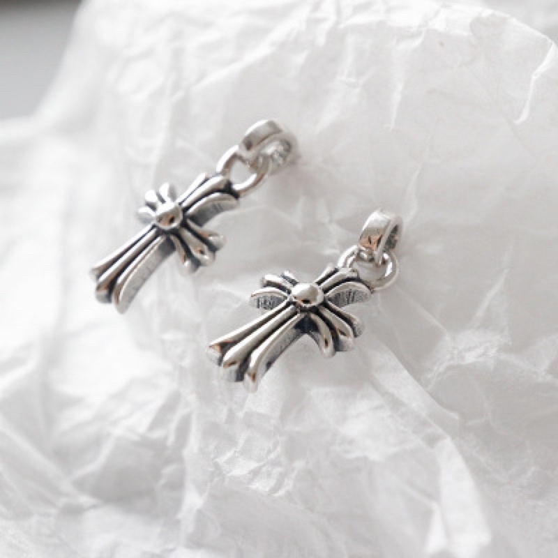 Khuyên tai bạc Chrome Cross - CALLA JEWELRY l E034