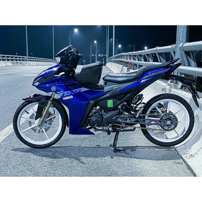 Thùng Giữa Exciter 155 VVA
