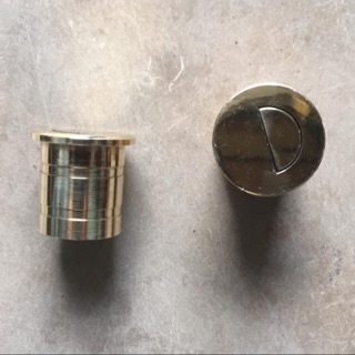Chân đồng clemon ( giá 1c )