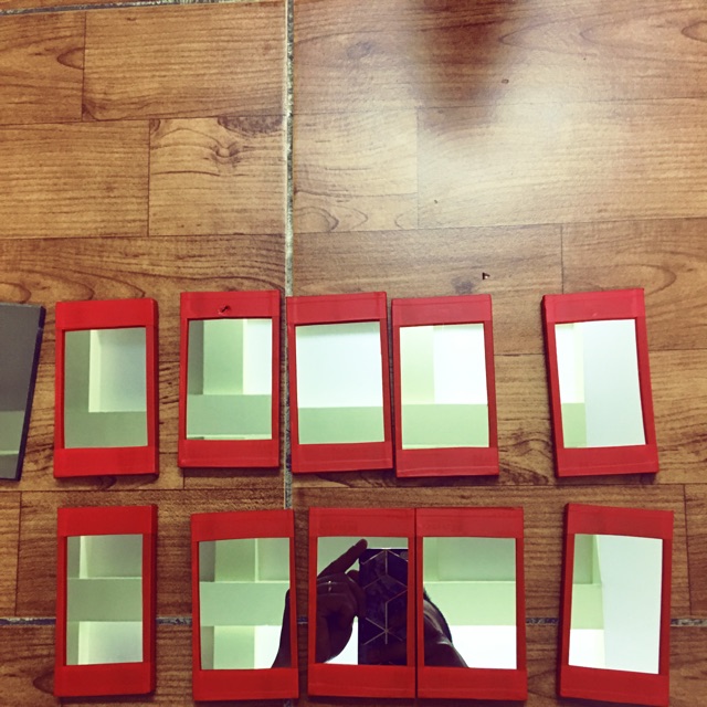 KÍNH KÈ CÁ LA HÁN 2 MẶT LOẠI TREO NHIỀU KÍCH THƯỚC HÀNG CHUẨN, TRONG, SIÊU RÕ NÉT, CÓVIỀN BẢO VỆ KHÔNG VÀO NƯỚC.5 TẶNG 1