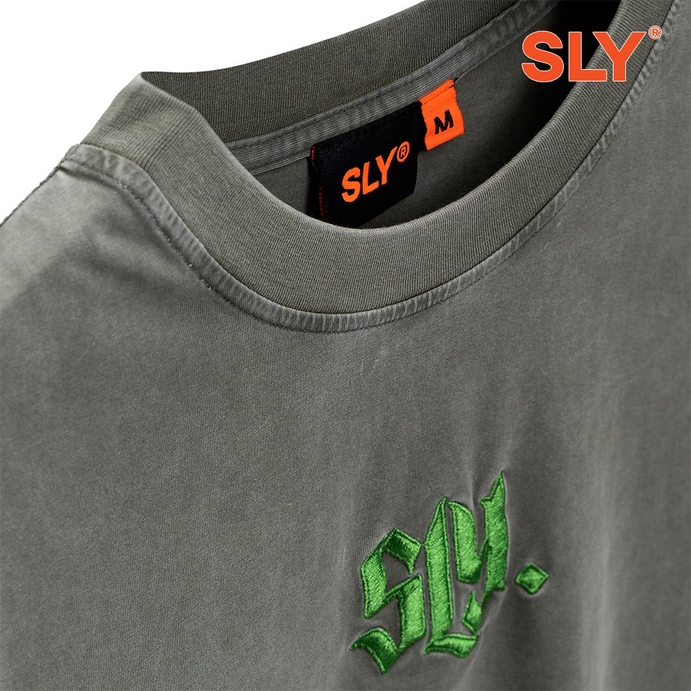 [Mã INCU50 giảm 50K đơn 250K] Áo thun Wash SLY Gothic màu Xám đậm | BigBuy360 - bigbuy360.vn