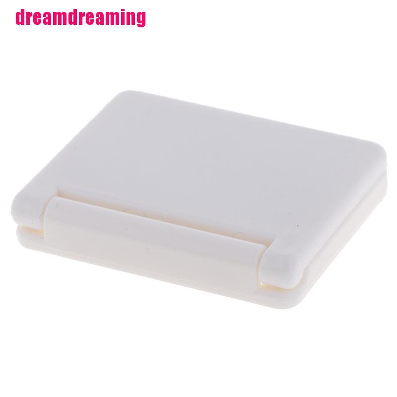 Mô hình laptop mini trang trí nhà búp bê