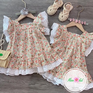Váy hoa nhí cổ vuông cánh tiên cho bé