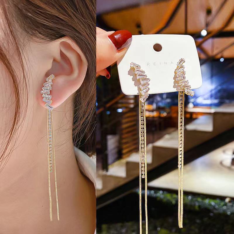 Khuyên Tai Tua Rua Dáng Dài Đính Đá Zircon Phong Cách Hàn Quốc Mới 2022 Cho Nữ