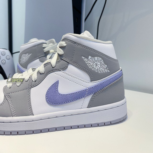 Giày Nike Jordan 1 Mid Wolf Grey
