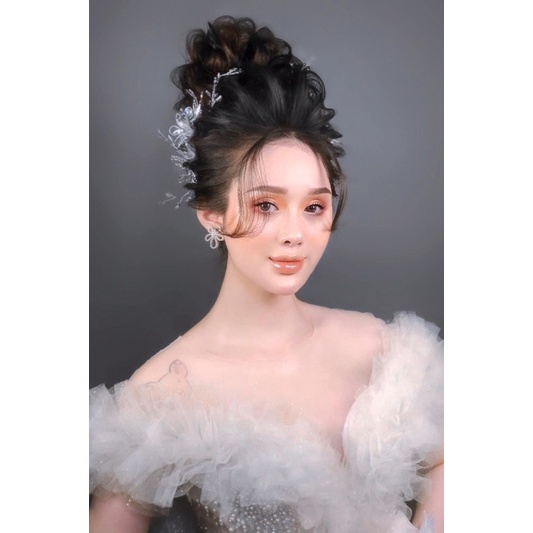 cài hoa cô dâu ngày cưới. phụ kiện cài tóc cô dâu