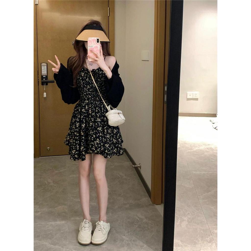 Set Áo Hai Dây + Chân Váy Hoa + Áo Khoác Cardigan Màu Đen Thời Trang 63020