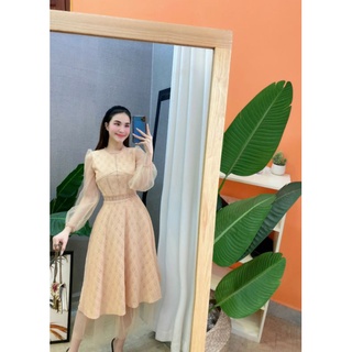 Váy ren cổ tròn tầng cao cấp