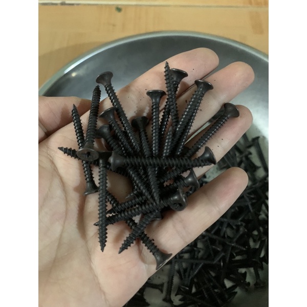Vít đen thạch cao bắt gỗ,… đầu bằng, trơn dễ bắt, dài 1,5cm-5cm.
