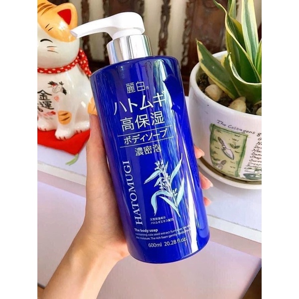 𝗦𝘂̛̃𝗮 𝘁𝗮̆́𝗺 𝗛𝗮𝘁𝗼𝗺𝘂𝗴𝗶 𝗡𝗵𝗮̣̂𝘁 𝗕𝗮̉𝗻 -  dưỡng ẩm trắng da chiết xuất hạt ý dĩ 600ml