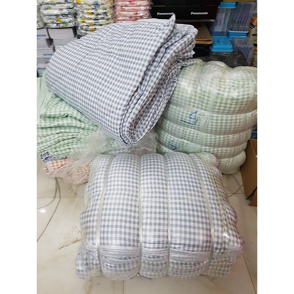 Chăn Muji dùng mùa hè