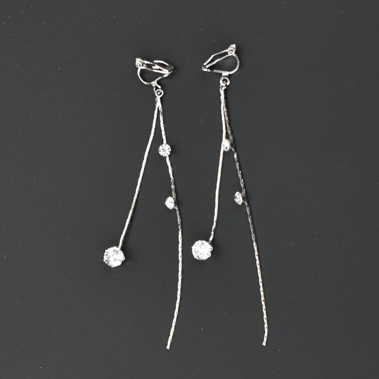 Đôi khuyên tai dài đính đá pha lê phong cách Hàn Quốc dành cho nữ