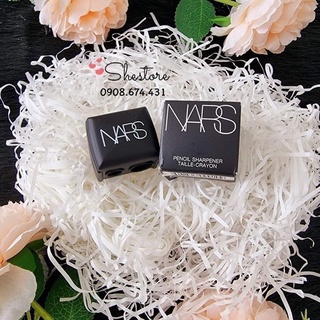 NARS - DỤNG CỤ GỌT CHÌ MẮT MÔI
