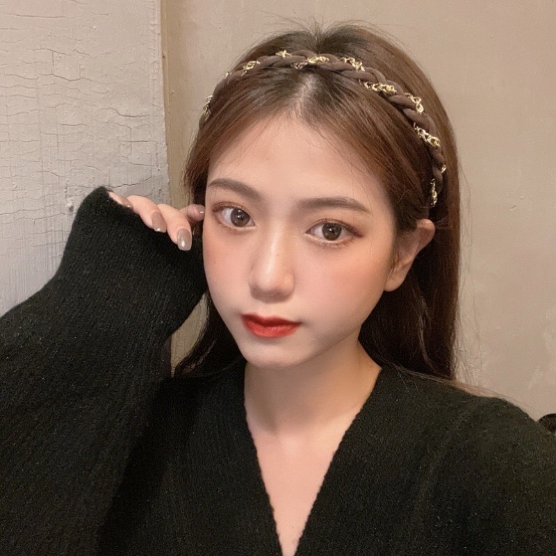 Cài tóc trang trí da và dây xích đan chéo nhau siêu cool cho bạn gái